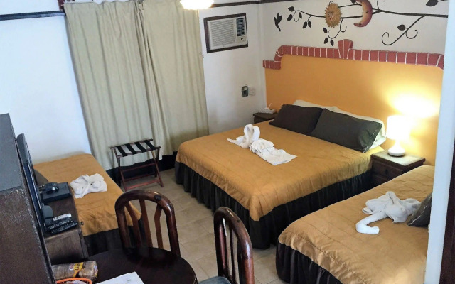 Suites Fenicia - Adults Only