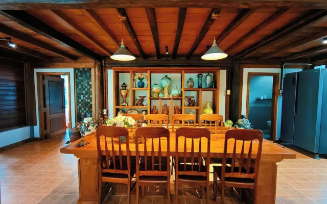 Moc Homestay & Villa