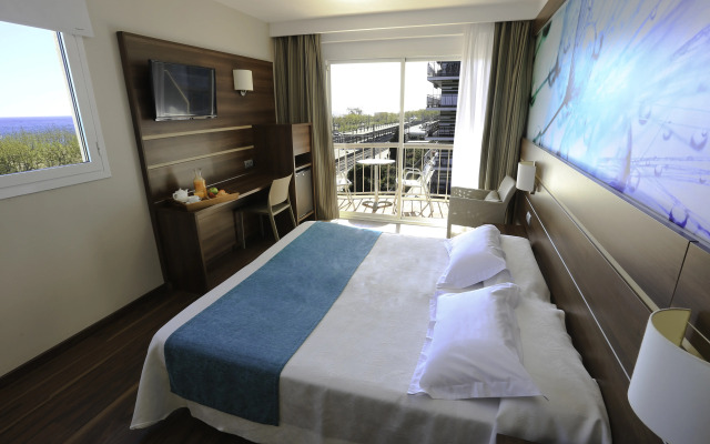 KAKTUS Hotel Volga