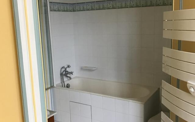 Château de Joyeux - Chambres D'hôtes