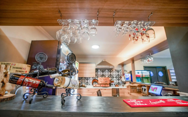 Aksular Hotel