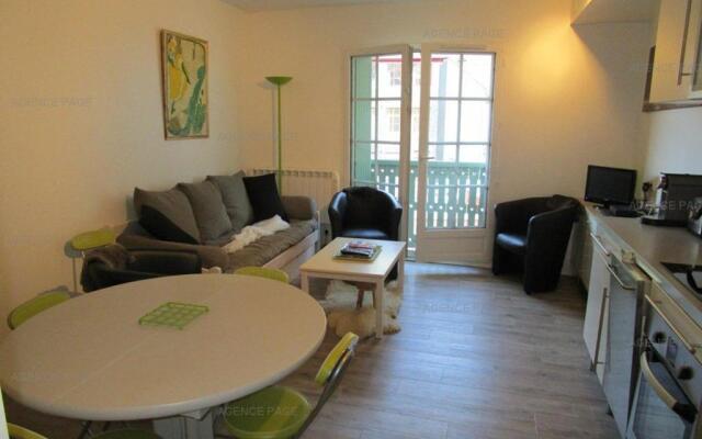 Appartement Cauterets, 3 pièces, 6 personnes - FR-1-234-241
