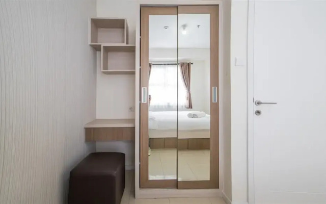 Serene & Cozy Apartment at Parahyangan Residences