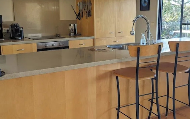 Fairhaven Beach House With Ocean Views and Tranquil Setting