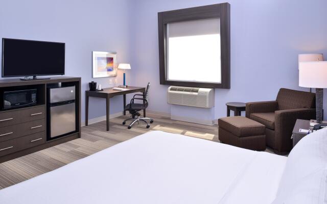 Holiday Inn Express & Suites Loma Linda- San Bernardino S by IHG