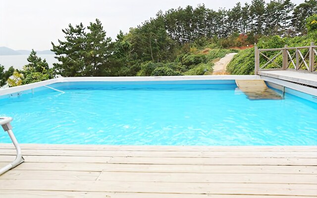 Seosan Sunrise Beach Pension