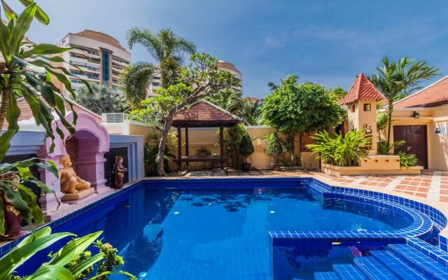 Chateau Dale Villas By PSR