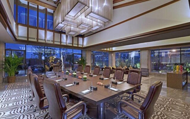 Sheraton Grand Hangzhou Wetland Park Resort