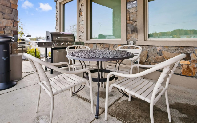 Best Western Plus Drayton Valley All Suites