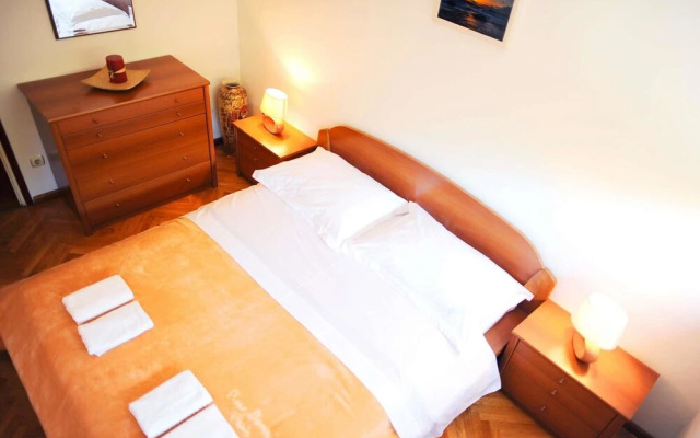 Family Apartment Teo