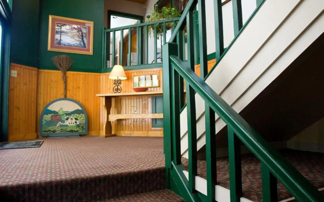 Highland Lake Inn & Resort