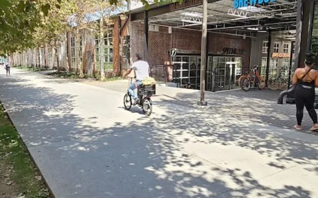 4 Minutes to Downtown by the Atlanta Beltline Trail in the Cabbagetown Neighborhood