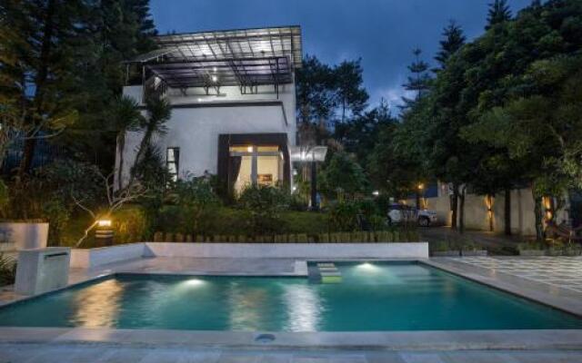 Villa Fiore Puncak