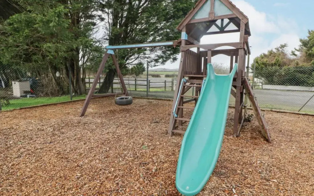 48 Gower Holiday Village