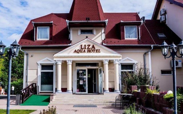 Liza Aqua & Conference Hotel és Fehér Akác Csárda