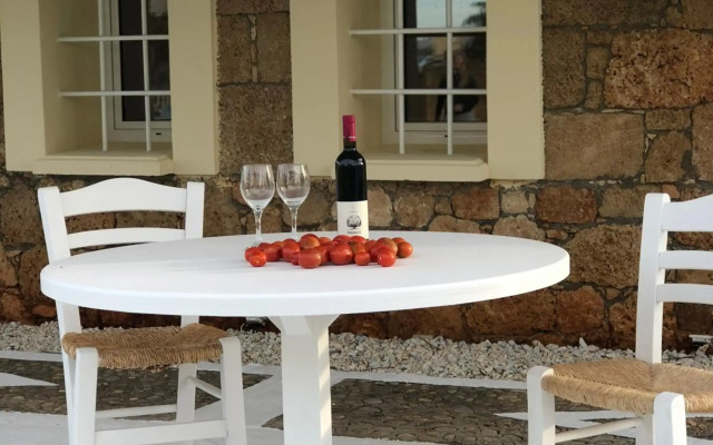 Parthenis Hotel & Suites