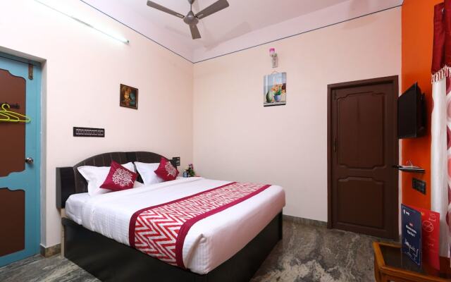 OYO 17062 Home Pleasant 1BHK Lawspet