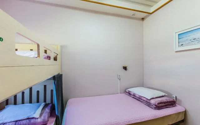 Seongsan Hotpul Guesthouse - Hostel