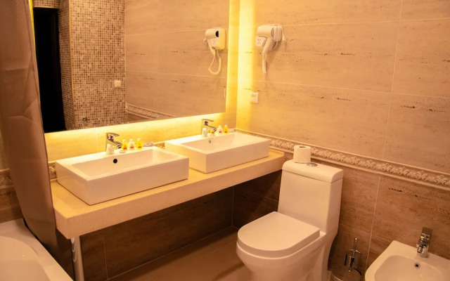 Orient Star Varaxsha