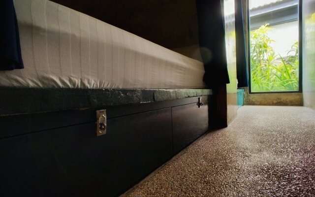 Beds In Garden Hostel Sdn Bhd