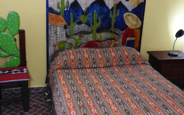 Room in B&B - Cancun Guest House 2