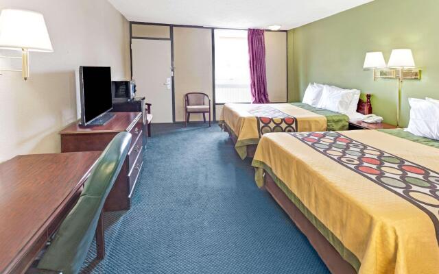 Super 8 by Wyndham Carrollton GA