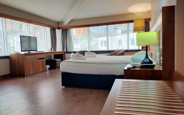 Tiara Thermal & Spa Hotel