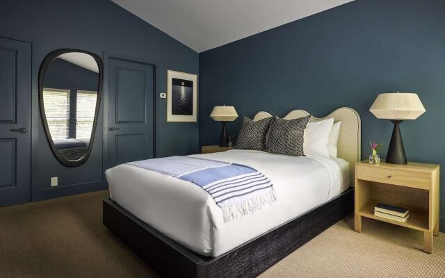 The Neighborhood Hotel-New Buffalo