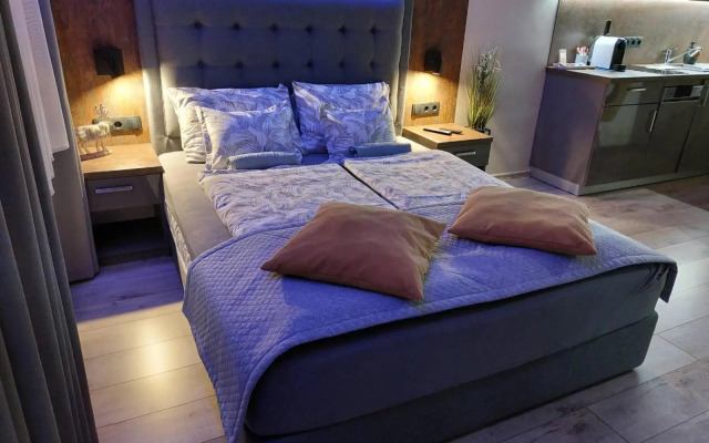 Silver Dawn Apartments