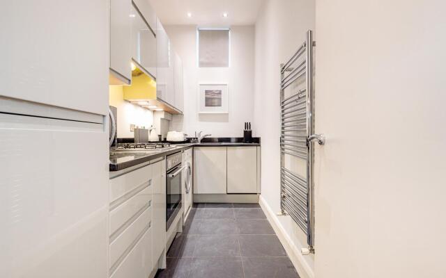 Stunning Home Near Earl s Court