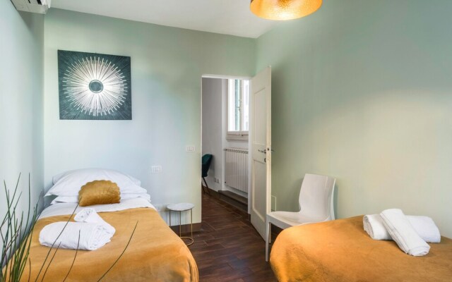 Elegant 3-Bedroom Apartment in the Historic Center