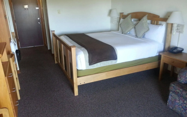 Harbor Lite Lodge