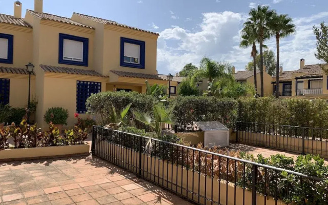 TGS & RUMEX Suites Banus