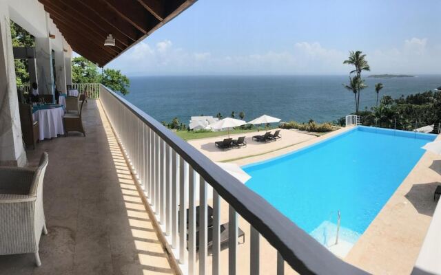 Vista Mare Samana Ocean View Top Floor 1 Bed