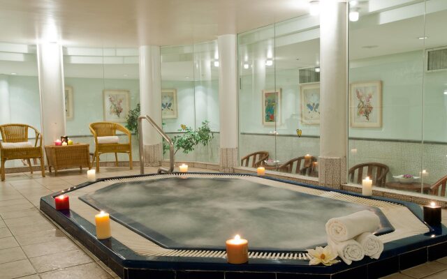U Magic Palace Hotel