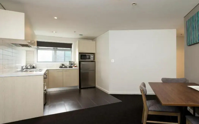 Oaks Auckland Hotel