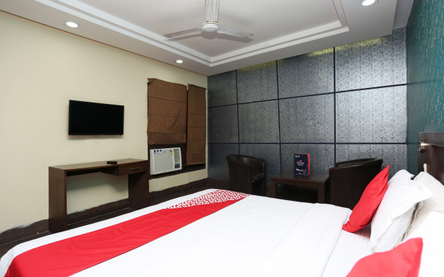 OYO 15096 Hotel Stay International