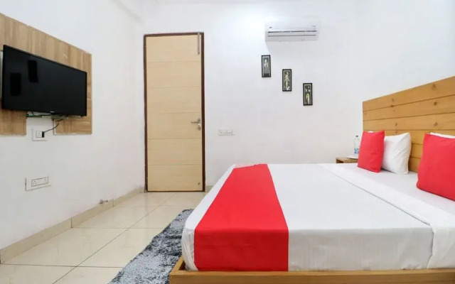 Oyo 26606 Hotel R K Grand