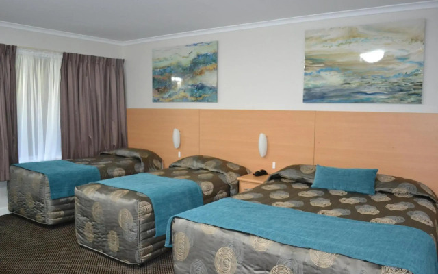 Cattlemans Country Motor Inn & Serviced Apartments