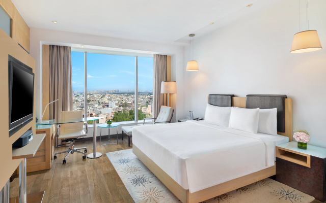 Crowne Plaza Greater Noida by IHG – Guest Rooms – Greater Noida