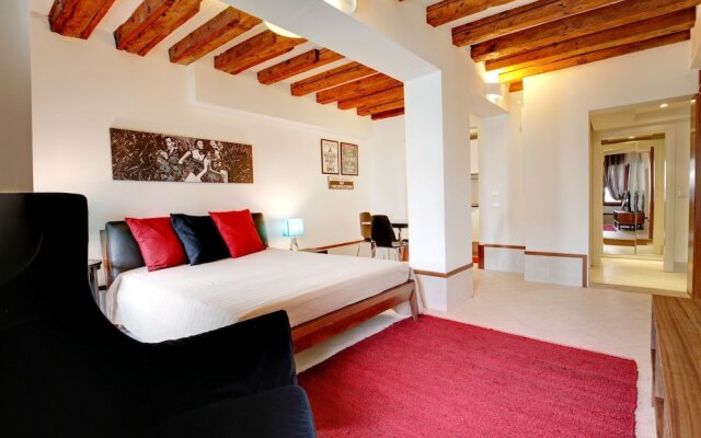 Venetian Grand Canal Suite Apartment