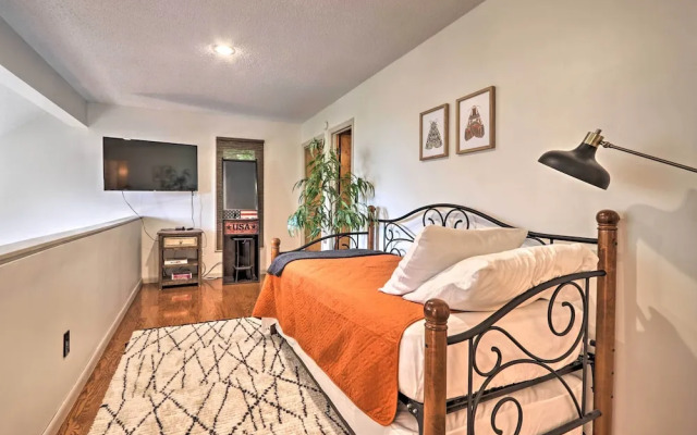 Gatlinburg Chalet: Hot Tub, Sauna + Mountain View