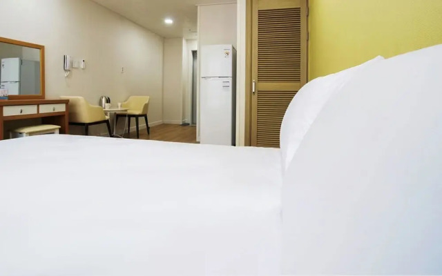 Seogwipo Beach Hotel