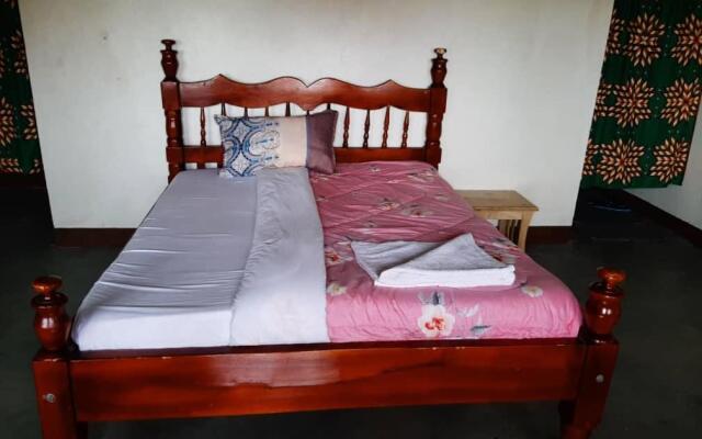 Tangi Safaris Lodge