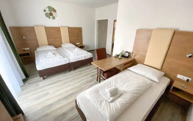 Limok Rooms