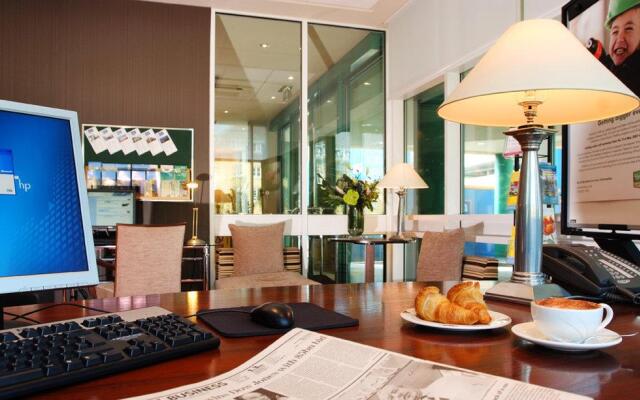 DoubleTree by Hilton Hotel Woking