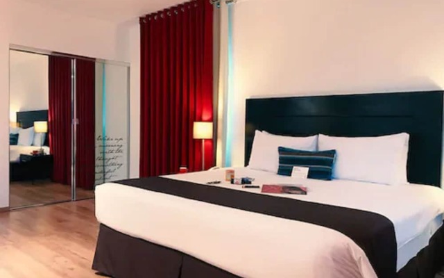 El Polo Apart Hotel & Suites