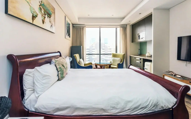 Sandton Skye Unit 702