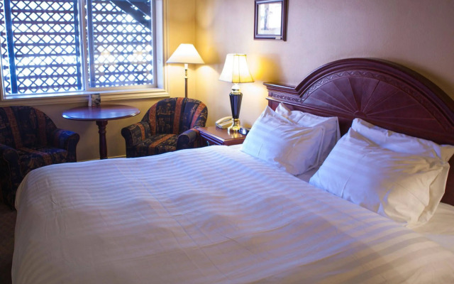 Revelstoke Lodge