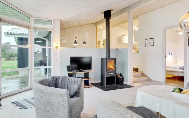 8 Person Holiday Home in Saeby-by Traum